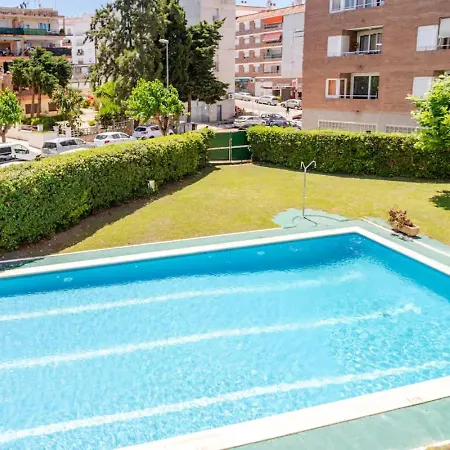 Ideal Family Retreat 5 Minutes From Fenals Apartment *