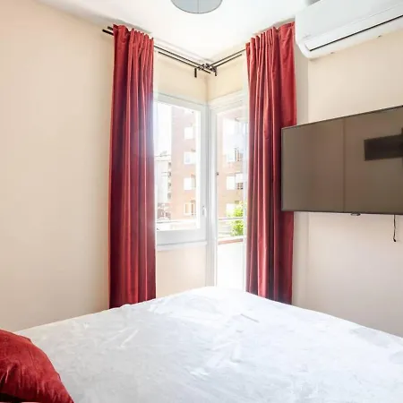 Apartment Ideal Family Retreat 5 Minutes From Fenals