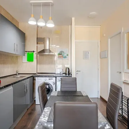 Apartment Ideal Family Retreat 5 Minutes From Fenals *